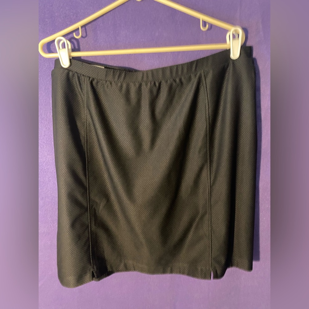 Classic Black Women's Golf Skort